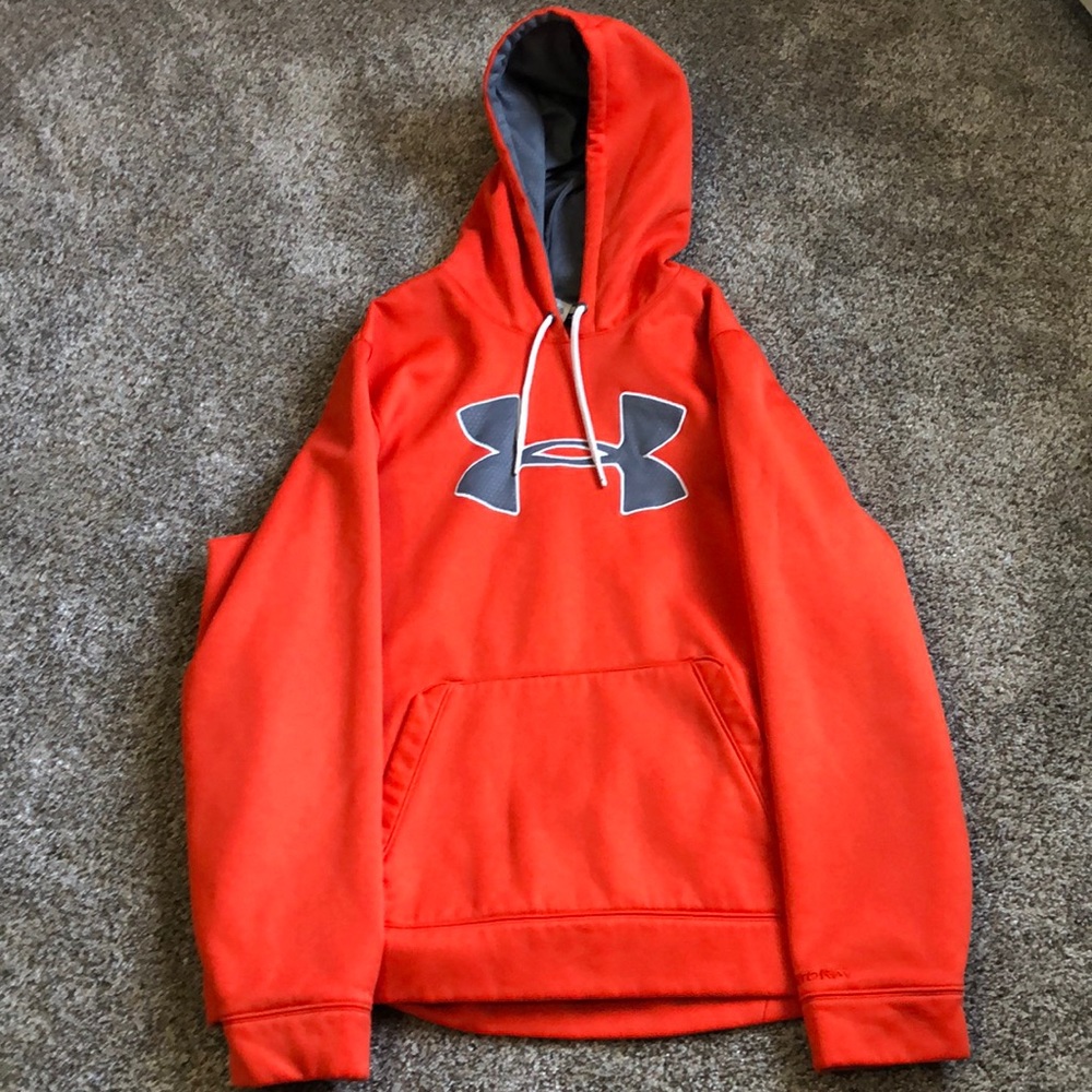 Men’s Under Armour hoodie